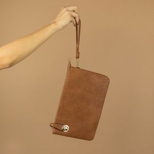 Sarita Clutch & Crossbody
